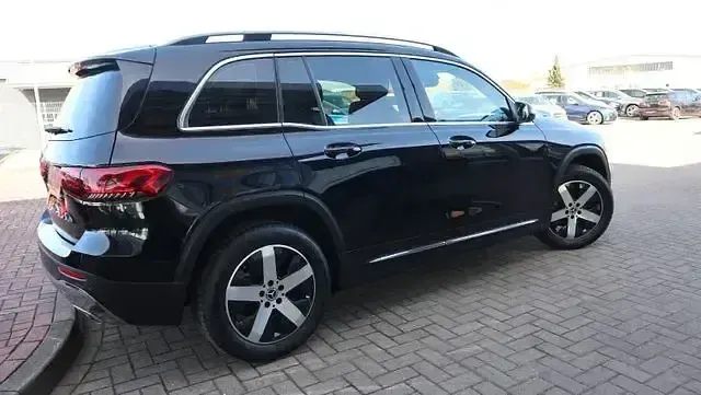 Gebraucht Mercedes GLB180 Progressive 116 PS (85 kW) 2021 Schwarz SUV