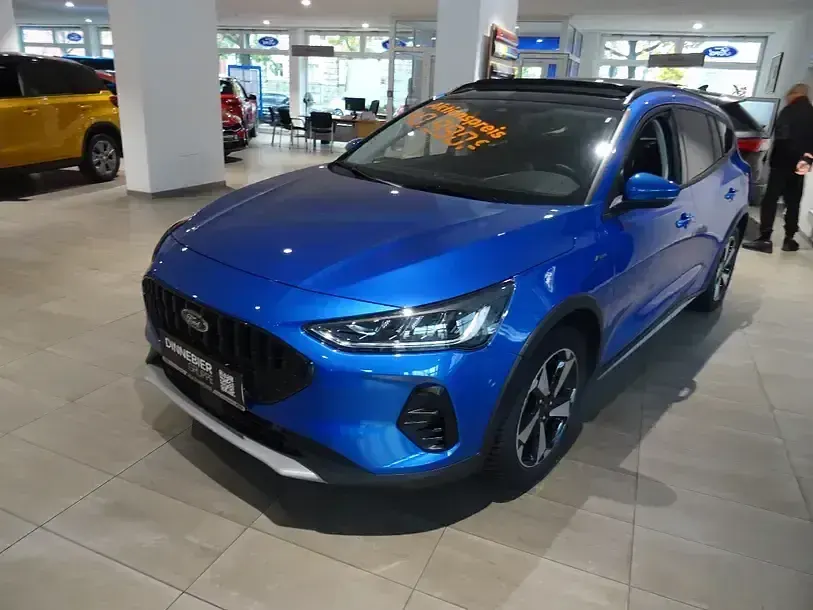 Nowe Ford Focus Active X 155 KM (114 kW) 2025 Niebieski Sedan/Limuzyna