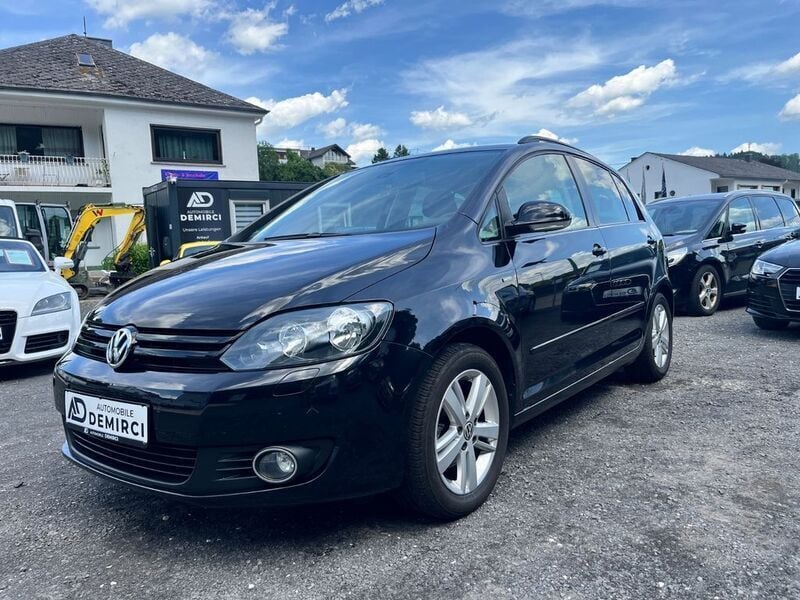 Schwarz Gebraucht 2012 VW Golf VII Match Limousine | 4.499 € (Superpreis) - Bild 1/4