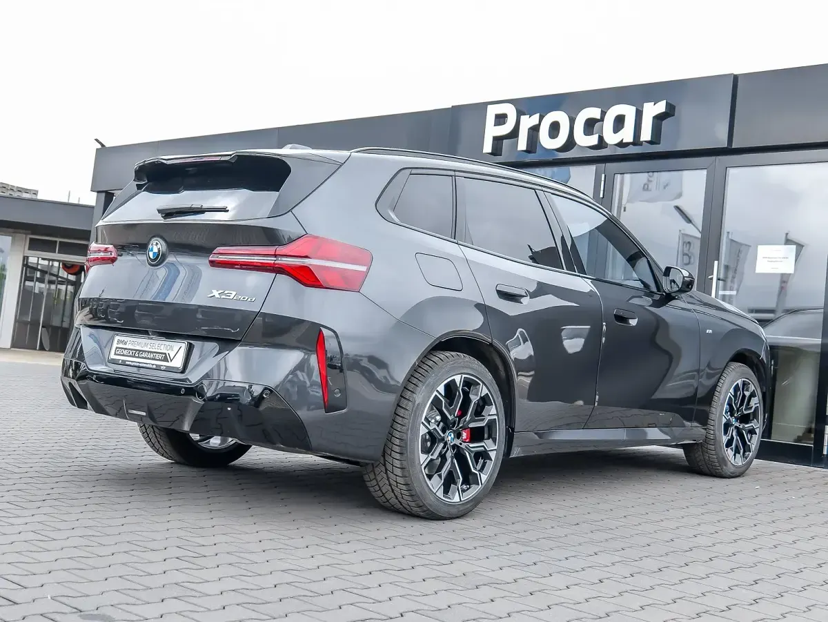 Gebraucht BMW X3 M Sport 360 PS (264 kW) 2025 Grau SUV