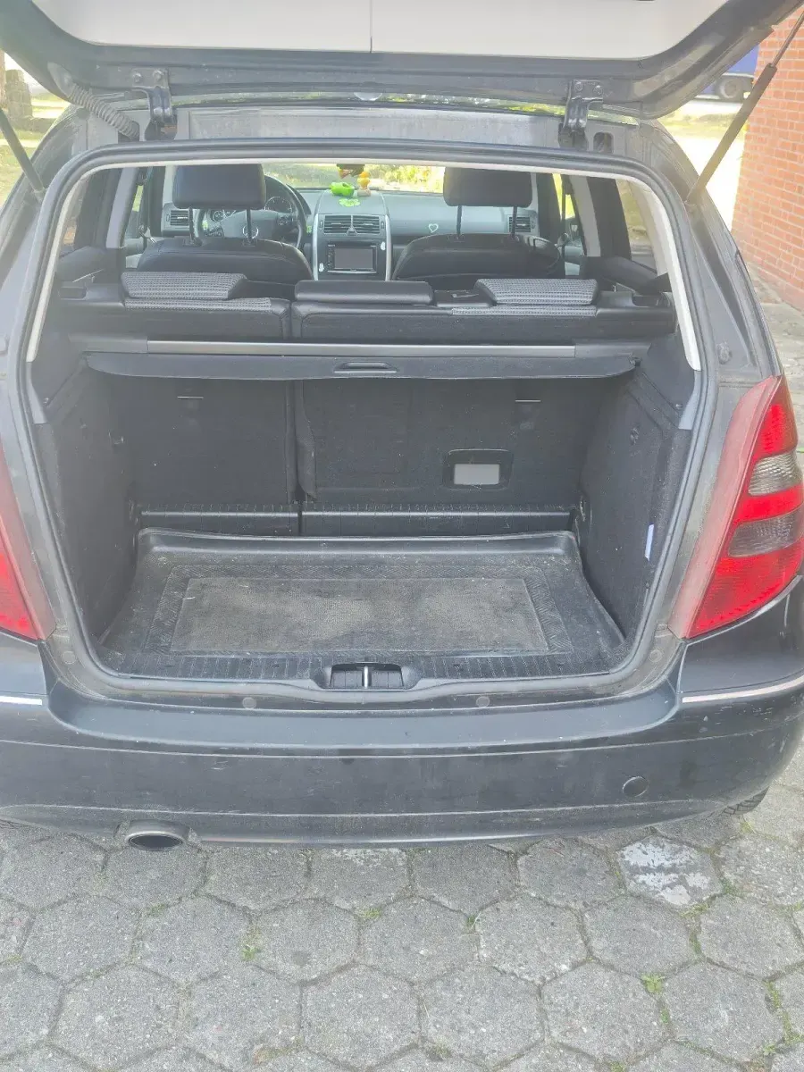 Gebraucht Mercedes A200 Avantgarde 140 PS (102 kW) 2007 Schwarz Kleinwagen