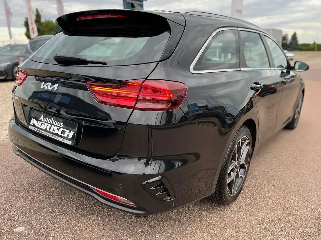 Gebraucht Kia Ceed Sportswagon 140 PS (102 kW) 2025 Schwarz Kombi