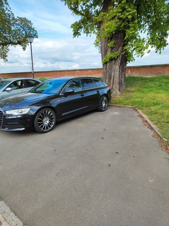 Schwarz Gebraucht 2014 Audi A6 Ambiente Kombi | 15.789 € (Fairer Preis) - Bild 1/4