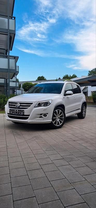 Weiß Gebraucht 2011 VW Tiguan R-line SUV | 8.800 € (Fairer Preis) - Bild 1/4