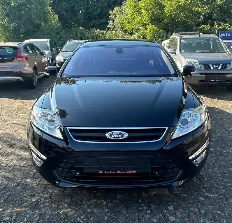Gebraucht Ford Mondeo Trend 145 PS (106 kW) 2011 Schwarz Limousine