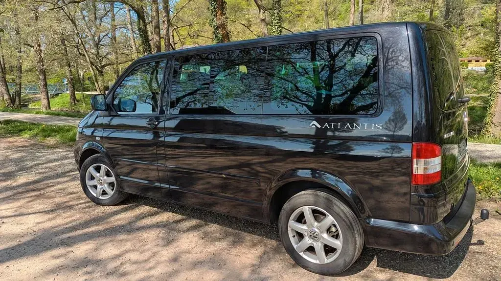 Gebraucht VW Multivan 131 PS (96 kW) 2006 Schwarz Van / Kleinbus