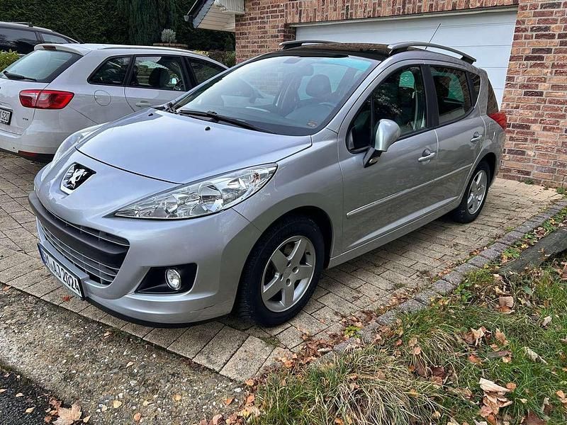Gebraucht Peugeot 207 Premium 95 PS (69 kW) 2010 Kombi