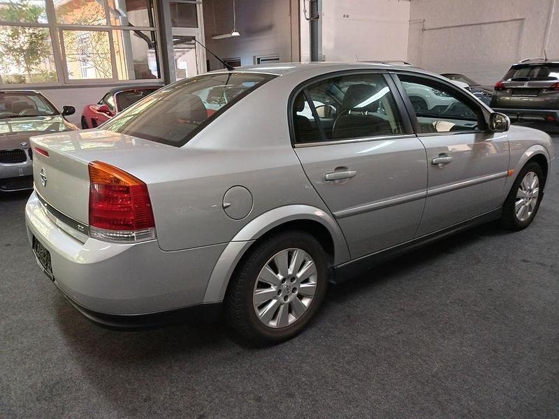Gebraucht Opel Vectra 147 PS (108 kW) 2003 Silber Limousine