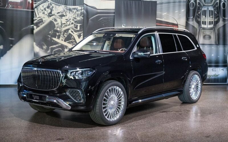Schwarz Neu 2025 Mercedes GLS600 Maybach Active SUV | 236.810 € - Bild 1/4