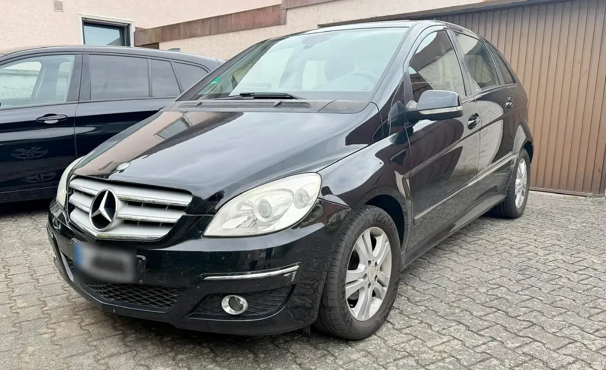Gebraucht Mercedes B170 116 PS (85 kW) 2008 Schwarz Van / Kleinbus