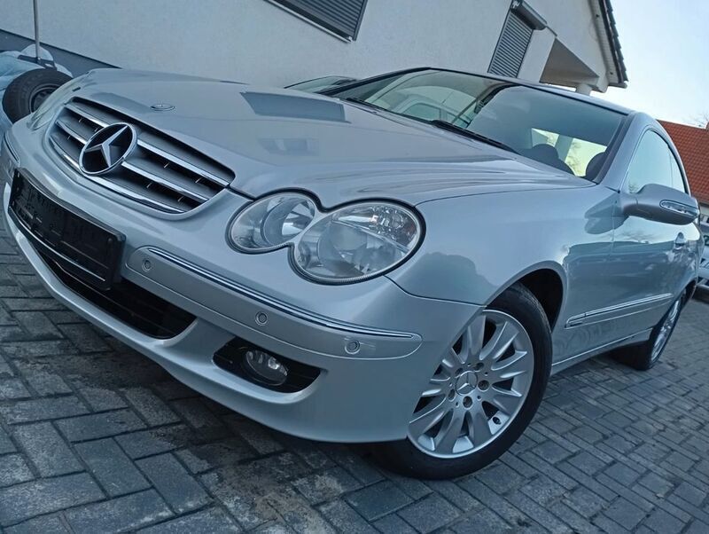Silber Gebraucht 2007 Mercedes CLK200 Elegance Coupé | 4.990 € (Superpreis) - Bild 1/4