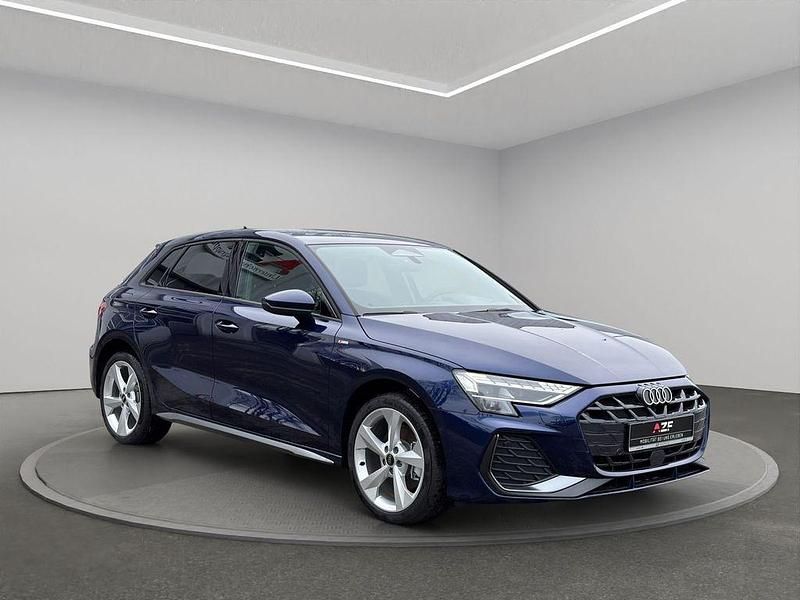 Neu Audi A3 S-Line 204 PS (150 kW) 2025 Grün Limousine