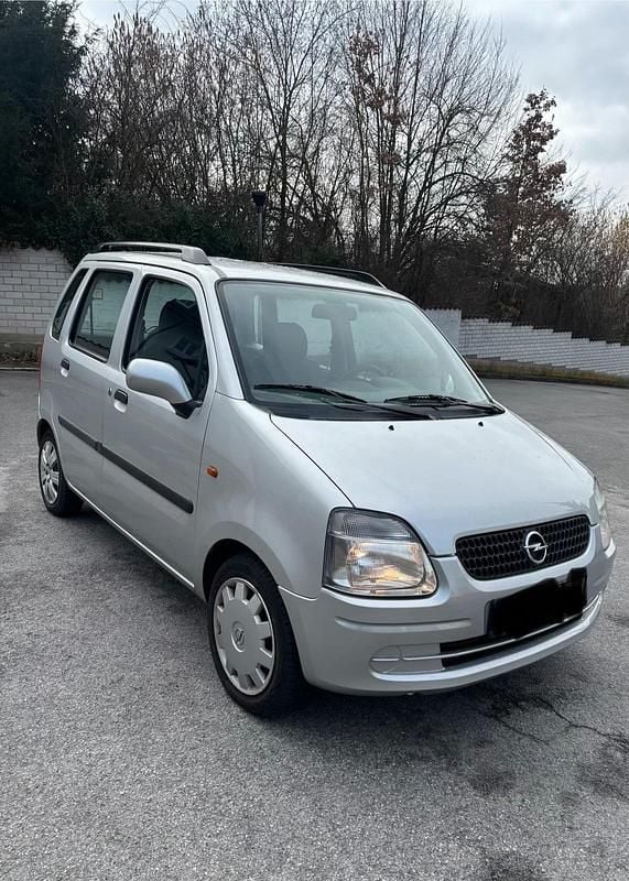 Gebraucht Opel Agila 75 PS (55 kW) 2001 Silber Van / Kleinbus