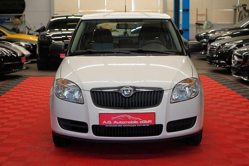 Gebraucht Skoda Fabia Classic 60 PS (44 kW) 2009 Weiß Limousine