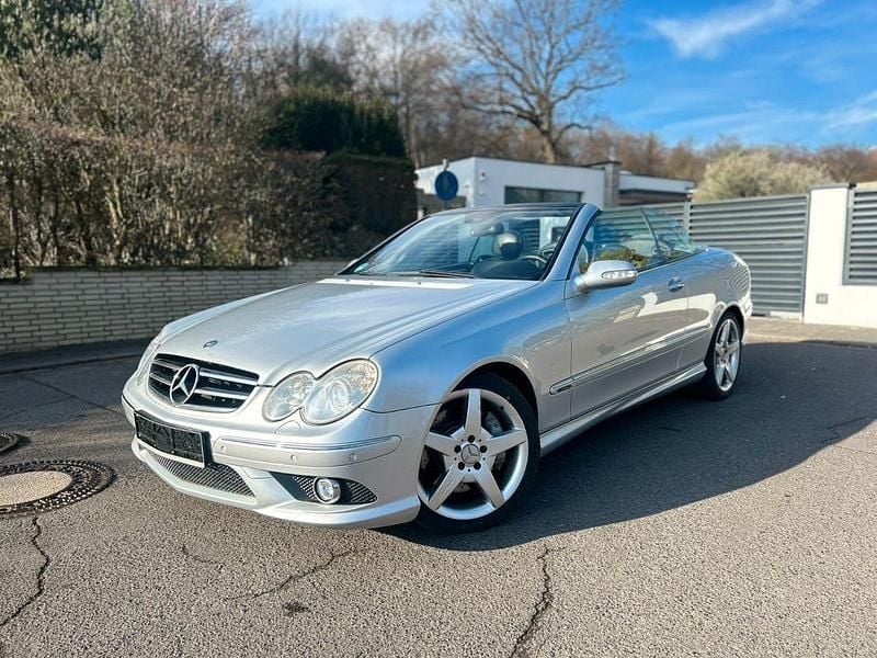 Silber Gebraucht 2007 Mercedes CLK320 Avantgarde Cabrio | 11.990 € (Etwas zu teuer) - Bild 1/4
