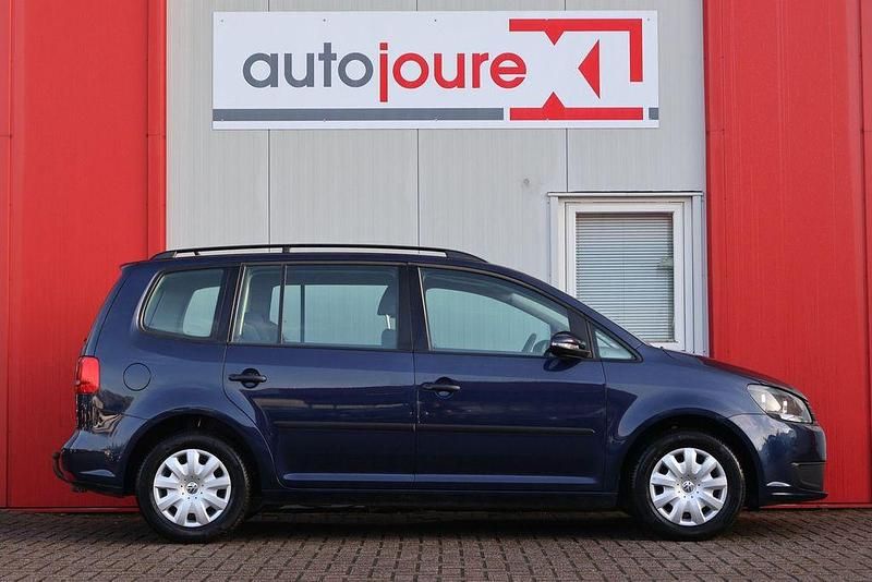 Gebraucht VW Touran Trendline 105 PS (77 kW) 2012 Blau Van / Kleinbus