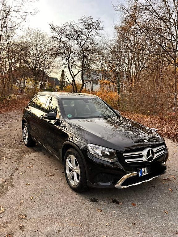 Gebraucht Mercedes GLC220 Exclusive 170 PS (125 kW) 2016 Schwarz SUV
