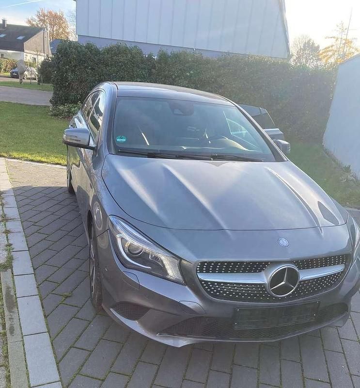 Gebraucht 2015 Mercedes CLA220 Shooting Brake Kombi | 17.999 € (Etwas zu teuer) - Bild 1/4
