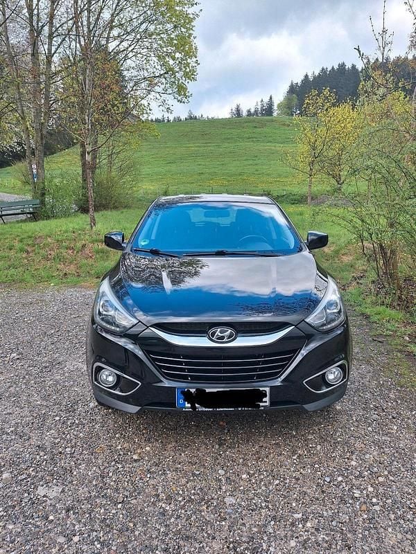 Schwarz Gebraucht 2015 Hyundai ix35 SUV | 10.200 € (Etwas zu teuer) - Bild 1/4