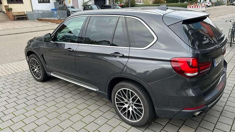 Gebraucht BMW X5 306 PS (225 kW) 2015 Grau SUV