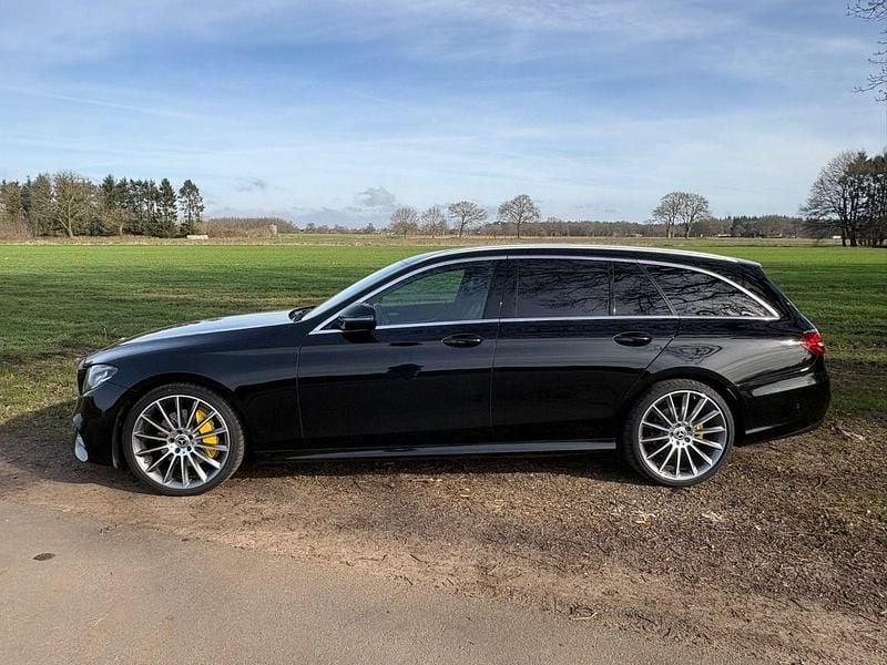 Gebraucht Mercedes E220 194 PS (142 kW) 2018 Schwarz Kombi