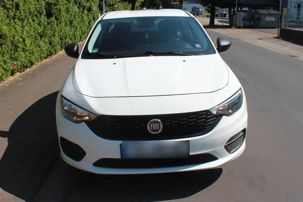 Gebraucht Fiat Tipo 95 PS (69 kW) 2019 Weiß Limousine