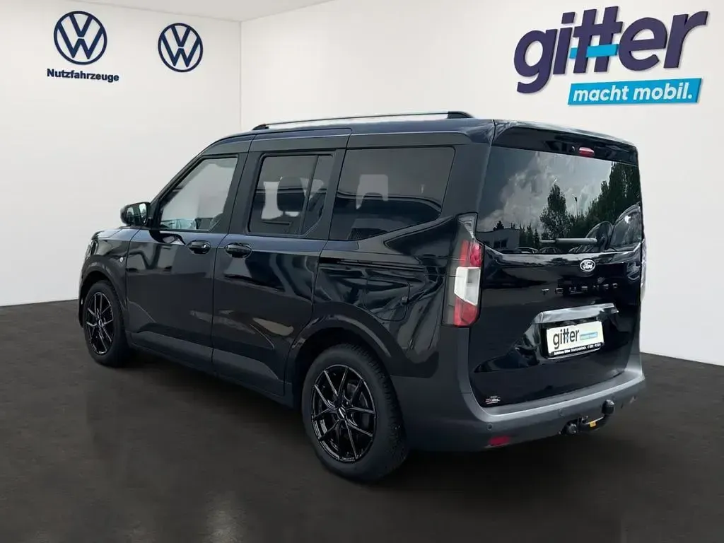 Gebraucht Ford Tourneo Courier Titanium 125 PS (91 kW) 2024 Schwarz Van / Kleinbus