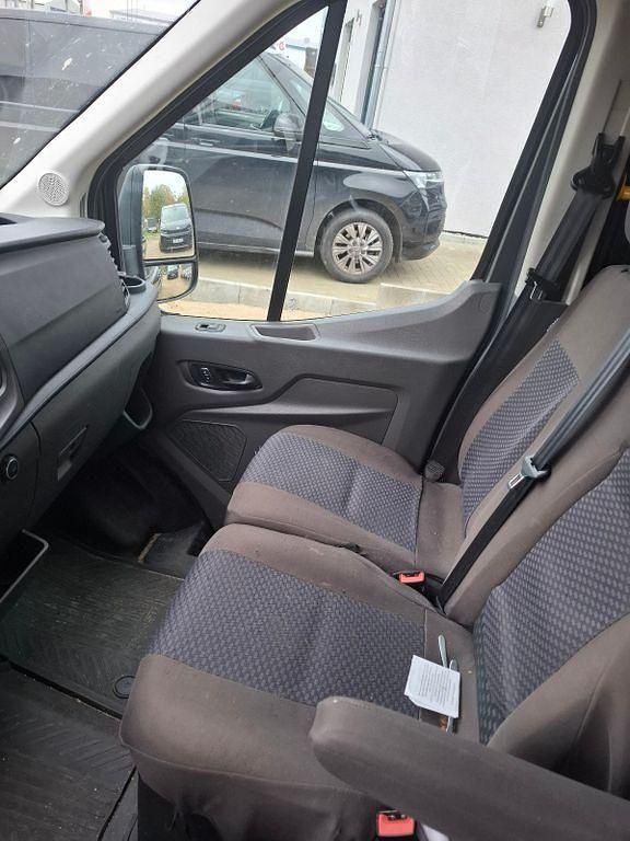 Gebraucht Ford Transit 131 PS (96 kW) 2019 Schwarz Van / Kleinbus