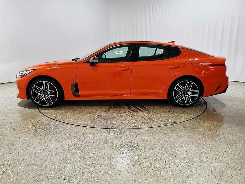 Gebraucht Kia Stinger GT 373 PS (274 kW) 2021 (n2o) neon orange Kleinwagen