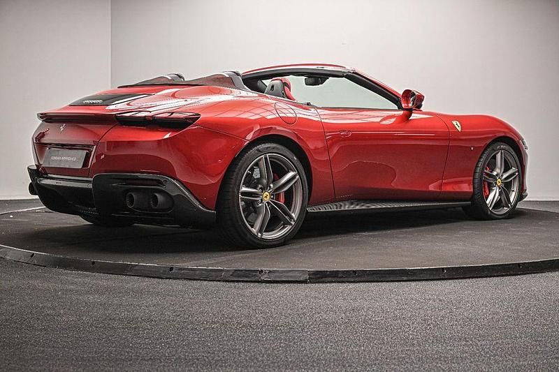 Gebraucht Ferrari Roma 620 PS (456 kW) 2023 Rot Cabrio