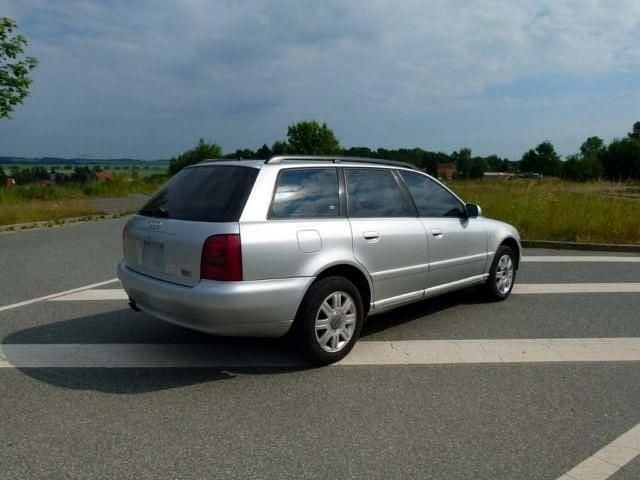 Usata Audi A4 150 CV (110 kW) 1999 Argento Station wagon