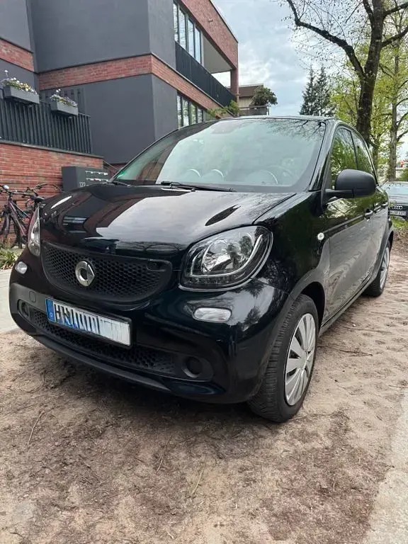 Gebraucht Smart ForFour Pure 71 PS (52 kW) 2015 Schwarz Kleinwagen