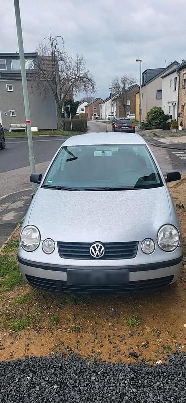Gebraucht VW Polo 65 PS (47 kW) 2003 Silber Kleinwagen