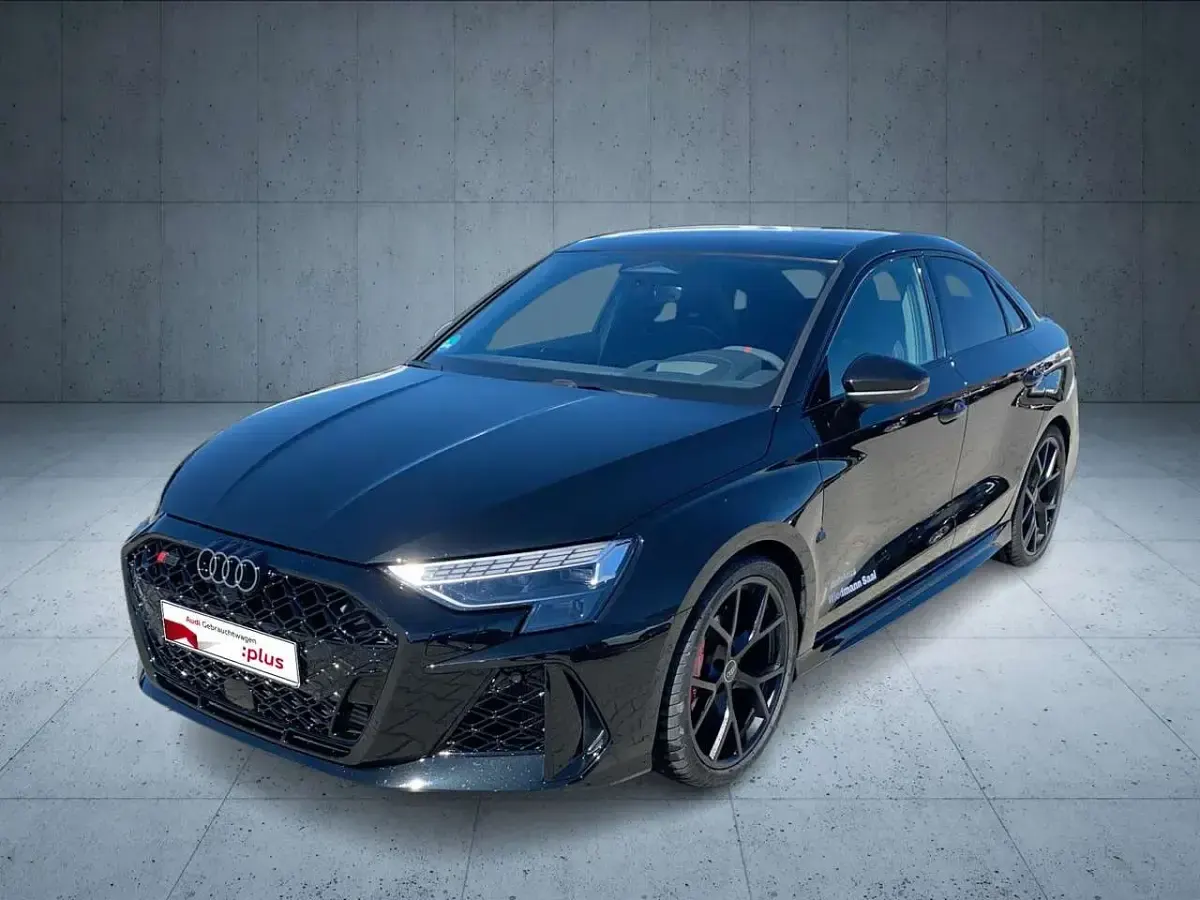 Gebraucht Audi RS3 Sport 400 PS (294 kW) 2026 Schwarz Limousine