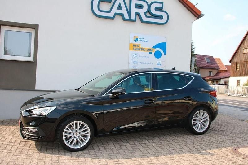 Schwarz Gebraucht 2021 Seat Leon XCELLENCE Limousine | 16.950 € (Superpreis) - Bild 1/4