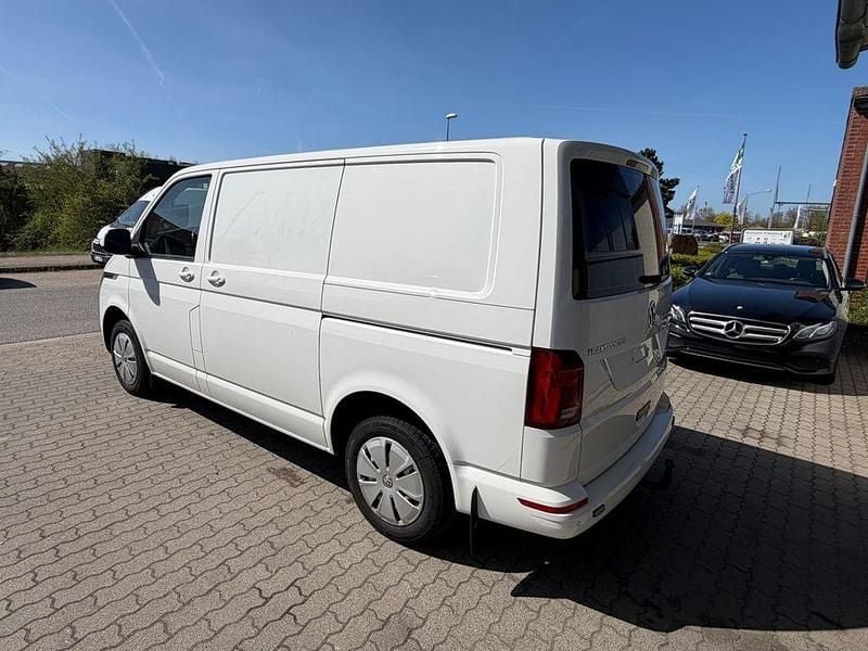 Second-hand VW Transporter 150 CP (110 kW) 2020 Alb Van
