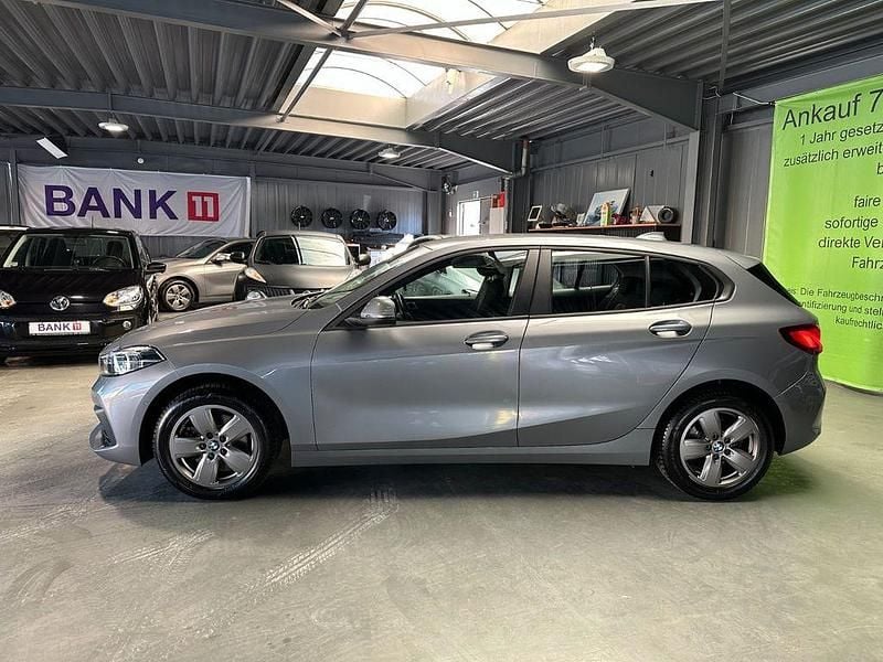 Gebraucht BMW 118 Advantage 136 PS (100 kW) 2023 Grau Kleinwagen
