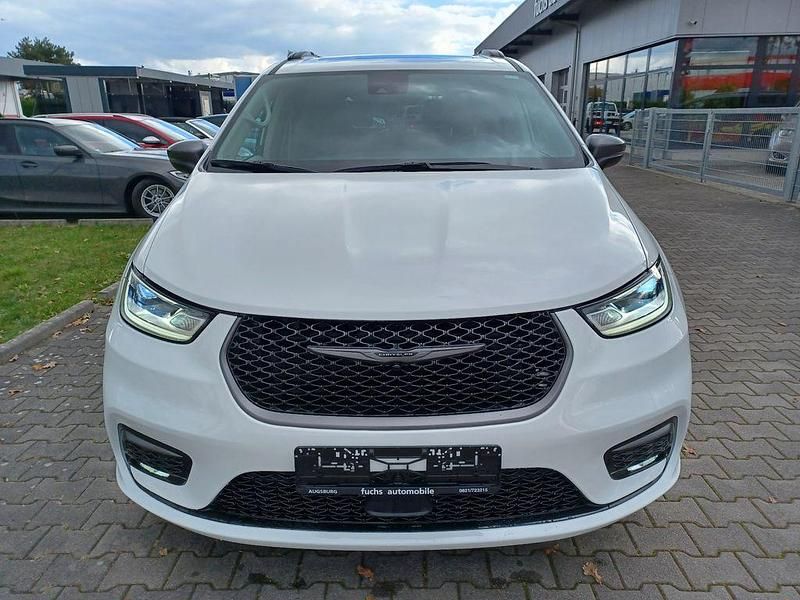 Gebraucht Chrysler Pacifica 291 PS (214 kW) 2024 Weiß SUV