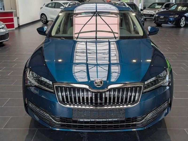 Gebraucht Skoda Superb Premium Edition 200 PS (147 kW) 2020 Blau Kombi