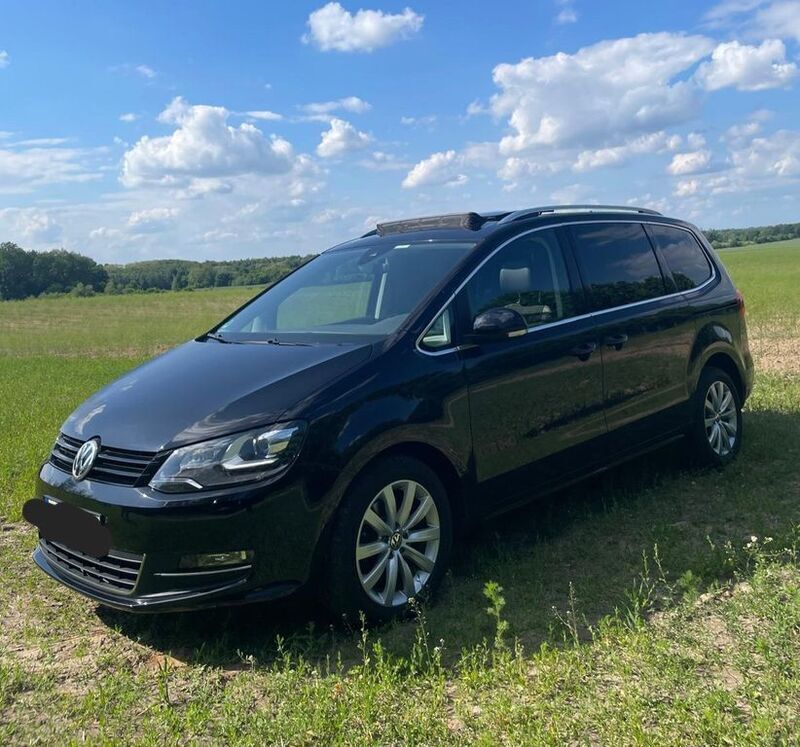 Schwarz Gebraucht 2016 VW Sharan Highline Van / Kleinbus | 22.599 € (Fairer Preis) - Bild 1/4