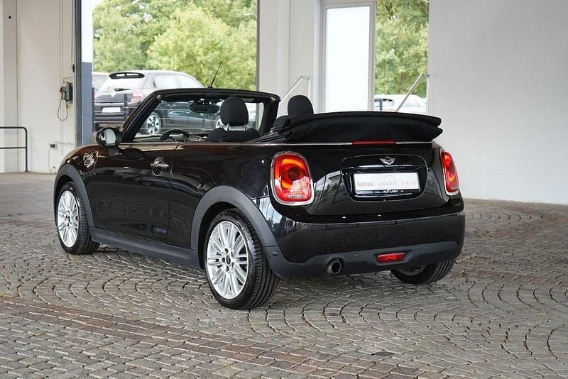 Gebraucht Mini One Cabriolet 102 PS (75 kW) 2019 Schwarz Cabrio