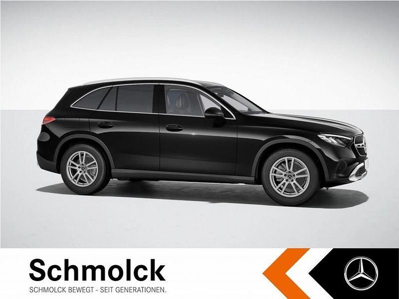 Gebraucht Mercedes GLC200 Avantgarde 204 PS (150 kW) 2024 Schwarz SUV