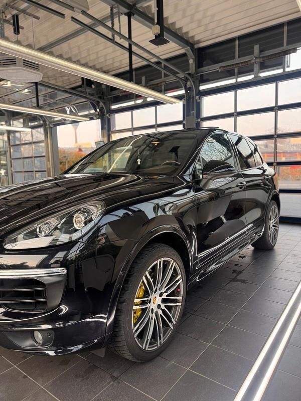 Gebraucht Porsche Cayenne 262 PS (192 kW) 2015 Schwarz SUV