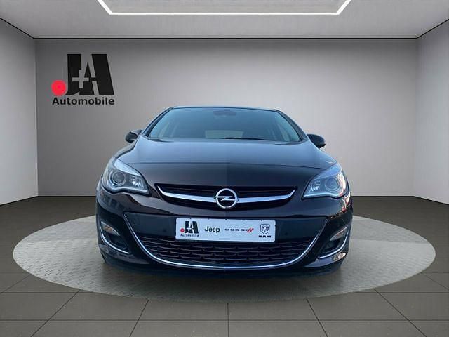 Gebraucht Opel Astra 140 PS (102 kW) 2013 Kleinwagen