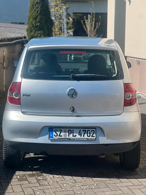 Gebraucht VW Fox 55 PS (40 kW) 2006 Silber Kleinwagen