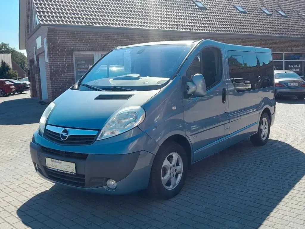 Gebraucht Opel Vivaro Cosmo 145 PS (106 kW) 2011 Blau Van / Kleinbus