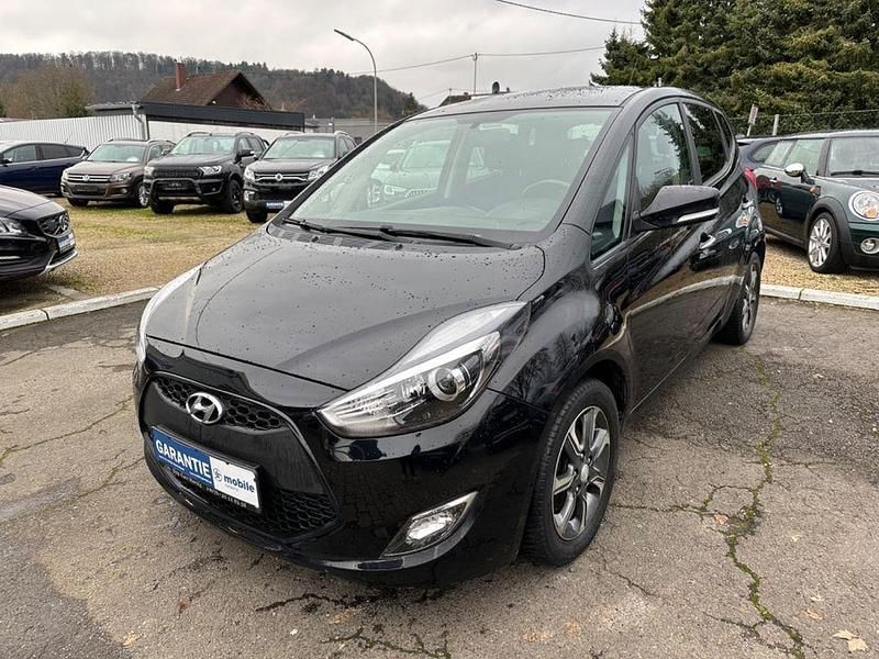 Gebraucht Hyundai ix20 90 PS (66 kW) 2018 Schwarz Kleinwagen