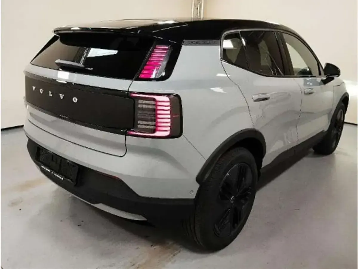 Gebraucht Volvo EX30 CC Performance 314 kW (428 PS) 2025 Vapour grey SUV