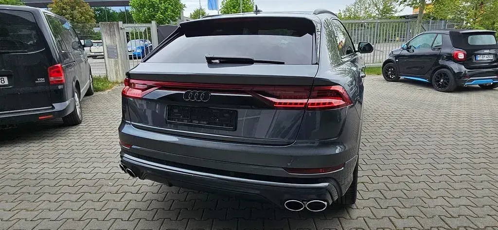 Gebraucht Audi SQ8 Competition 507 PS (372 kW) 2023 Daytonagrau SUV