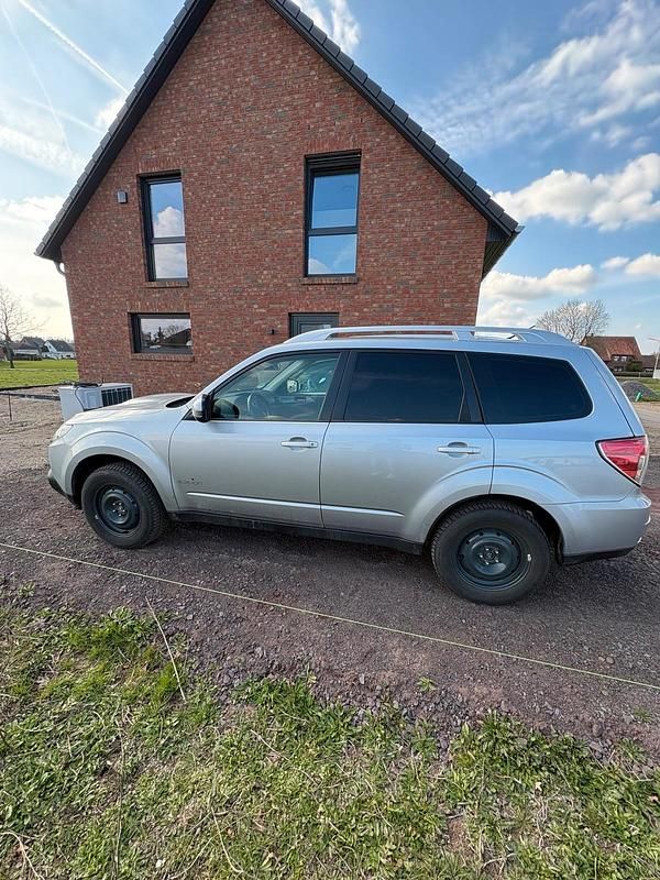 Gebraucht Subaru Forester 150 PS (110 kW) 2012 Silber SUV